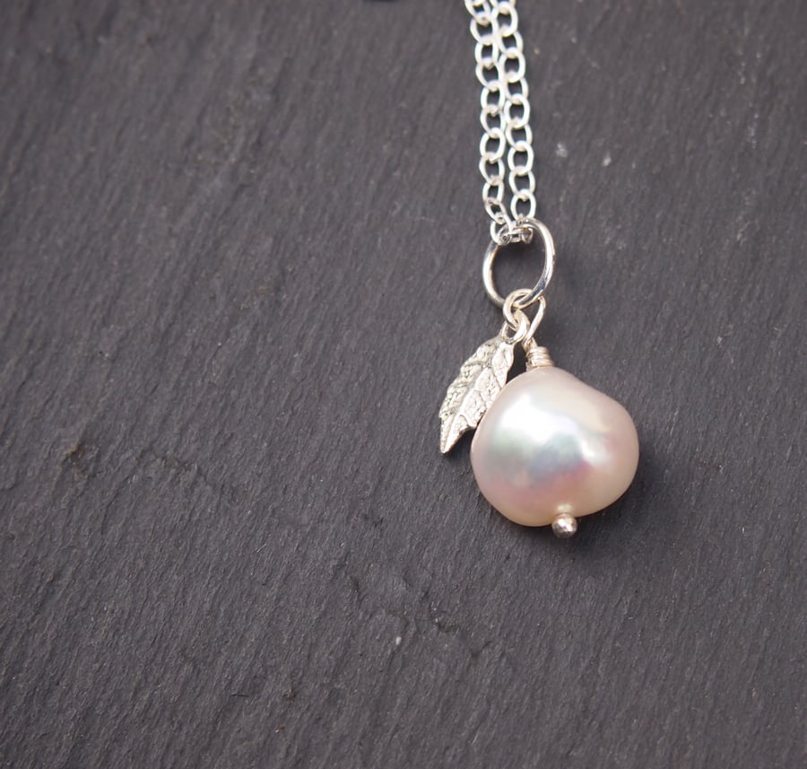 Freshwater pearl and sterling silver "pear" pendant