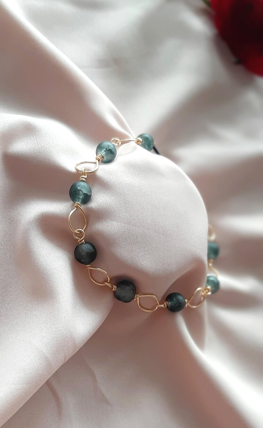 Dark Green Grey Beaded Link Bracelet–Handmade Thick Wire Jewellery, Gift For Her