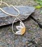Micro macrame Daisy flower necklace - Image 9
