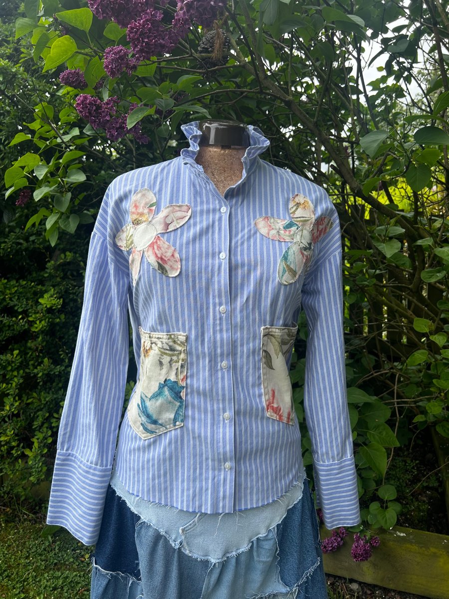 Women's open back shirt - Size 12-14