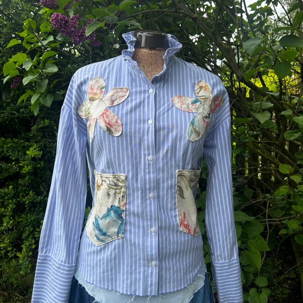 Women's open back shirt - Size 12-14
