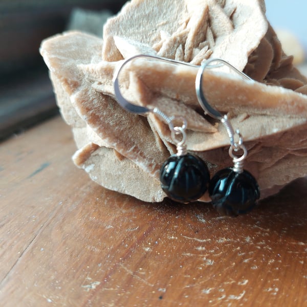 Sterling Silver Black Agate Carved Rose Earrings