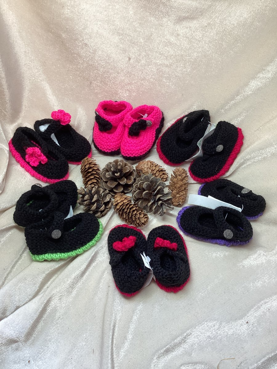 Limited Edition Halloween- Samhain booties 0-3 months. Free Postage.