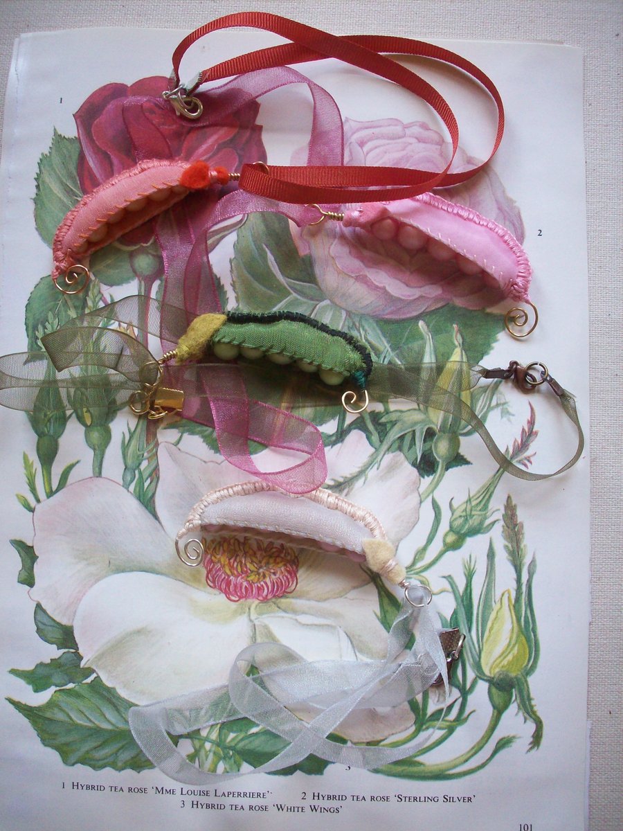 Peapod Necklace Assorted Colours