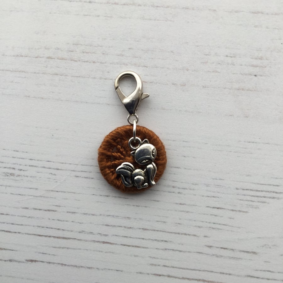 Zip Pull Charm with Chestnut Brown Dorset Button and Fox