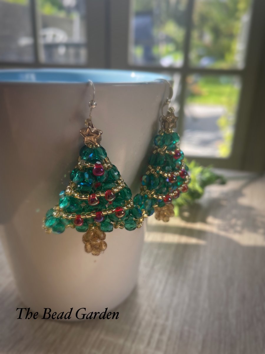 Christmas tree earrings 