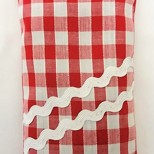 Lavender Bag made from vintage cotton fabric and trim.