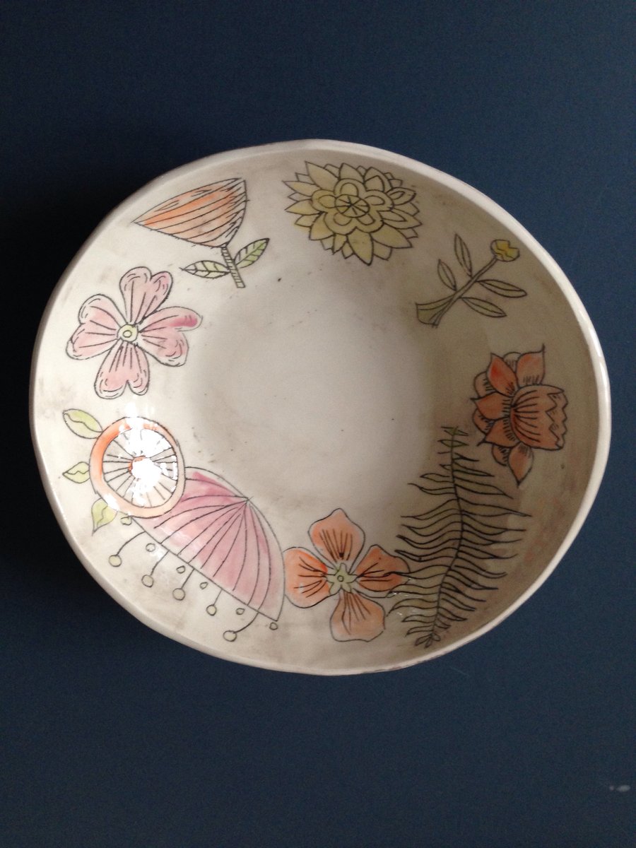 Ceramic floral bowl hand engraved
