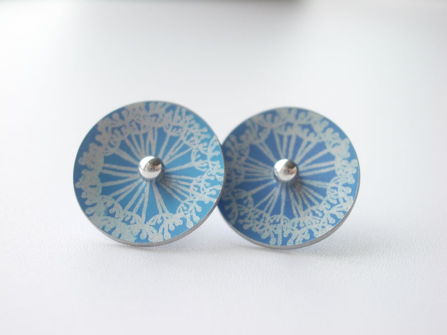 Blue circle studs earrings with dandelion clock print