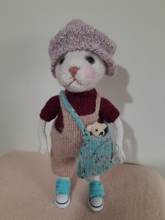 knitted kitten doll, dotpebblesknits design, Kitten Kids 