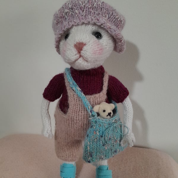 knitted kitten doll, dotpebblesknits design, Kitten Kids 