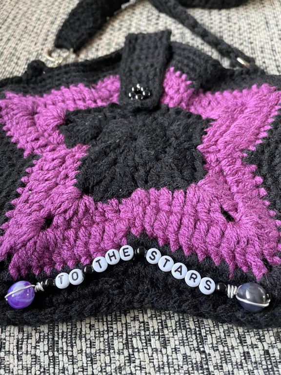 Star shaped cross body bag fully lined - Emo goth wear