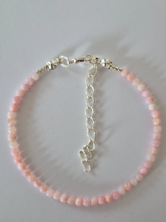 Dainty Pale Pink Seashell Pearl Handmade Beaded Bracelet