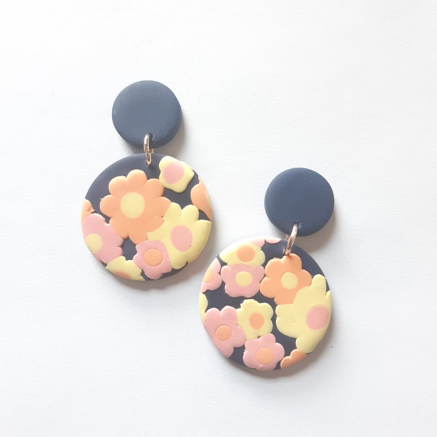 Ditsy print earrings, Retro Flower earrings, Pastel earrings, Circles