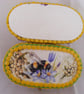 Bumble bee decoupaged jewellery or memory box. - Image 4