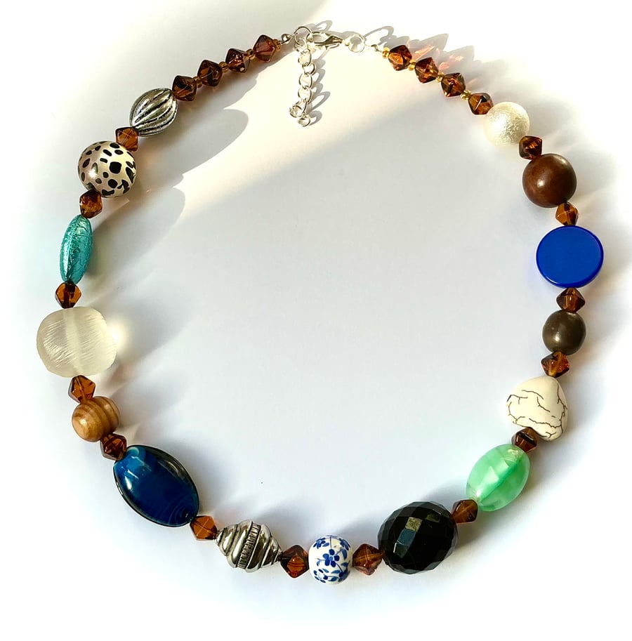 Chunky Beaded Necklace Randomly Designed