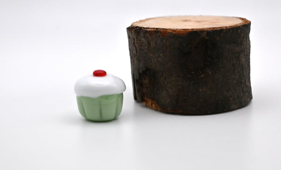 small glass cupcake keepsake