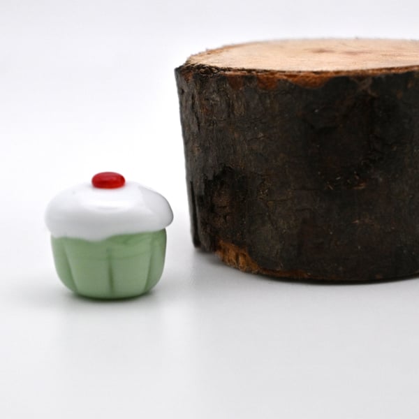 small glass cupcake keepsake