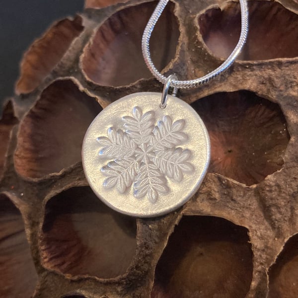 Handmade fine silver snowflake pendant necklace 