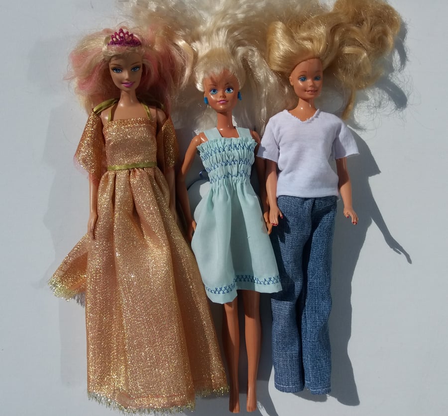 3 Barbie outfits