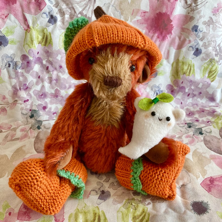 Felicity Autumn bear, hand sewn collectible teddy bear with ghost
