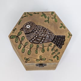 Pyrography songbird decorated wooden box for jewellery, trinkets or keepsakes