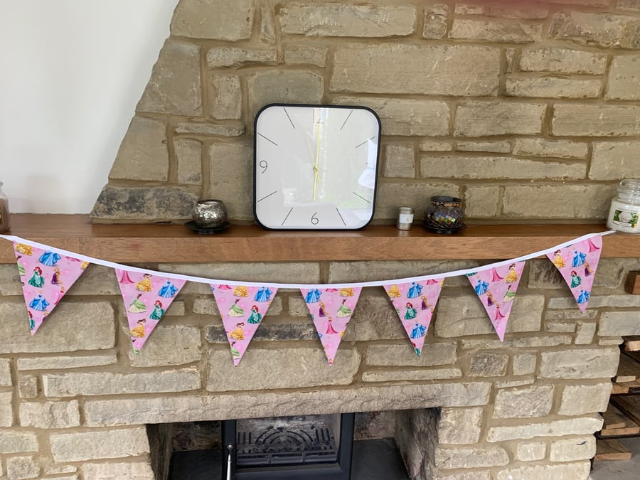 Princess bunting