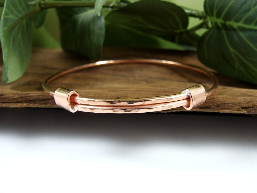 Copper Adjustable Fit Bangle. Hammered Bracelet. Ladies Size Medium-Large