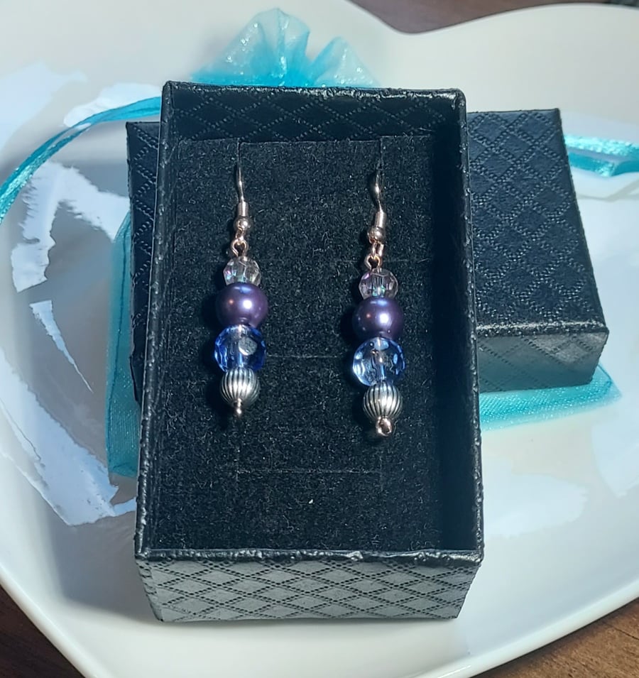 Hypoallergenic beaded blue earrings 