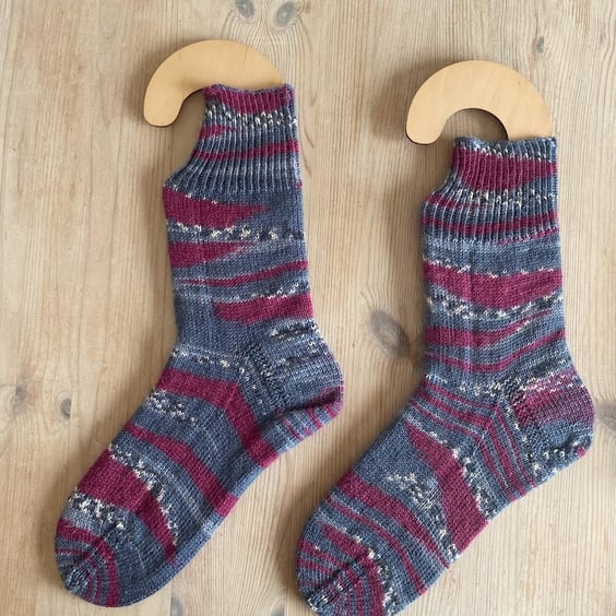 Men's Hand Knitted Wool Socks in Burgundy and Grey