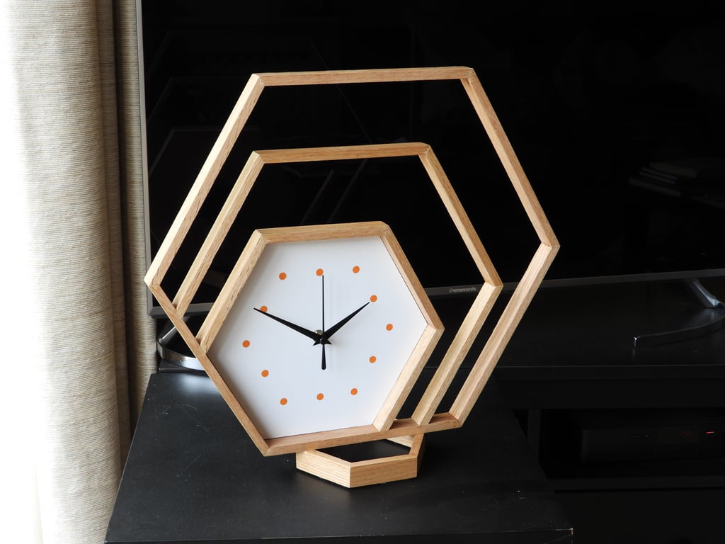Sculpted Mantel Clock