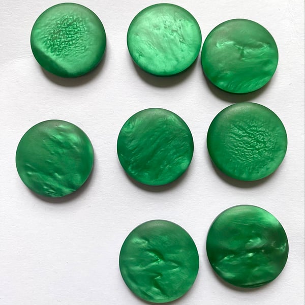 Set of 8 emerald green vintage buttons with tunnel shank