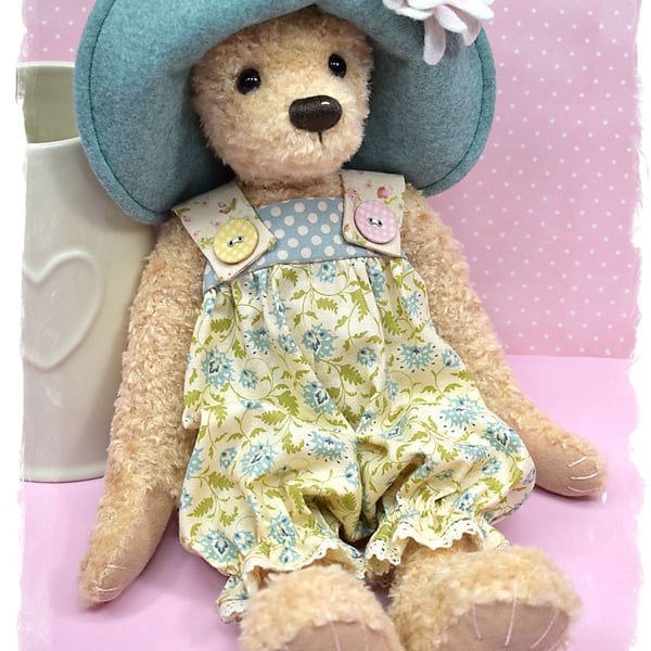 PDF - Delores Bear Pattern