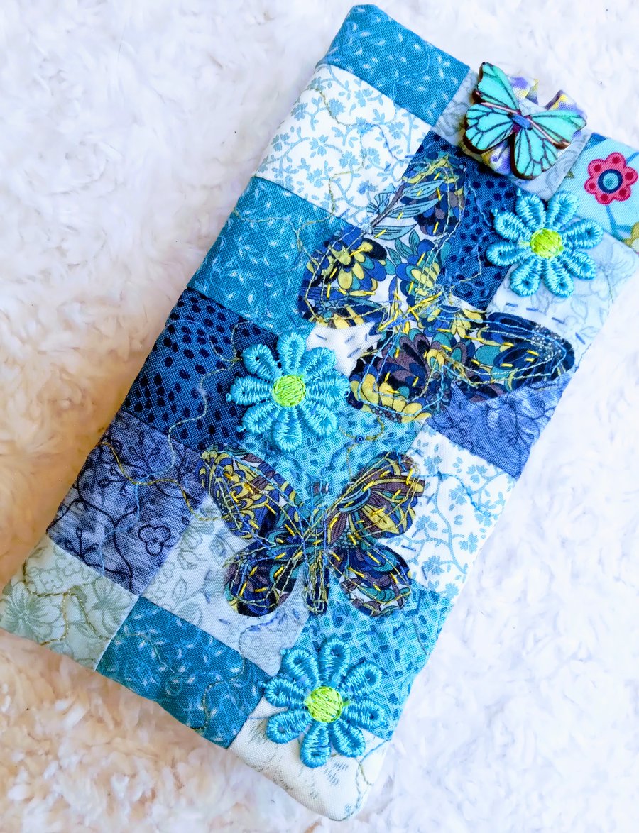 Shabby-chic Patchwork appliqued quilted MOBILE PHONE sleeve