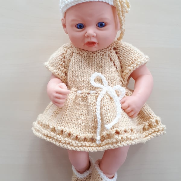 KNITTING PATTERN PDF Beige Outfit for Baby Doll