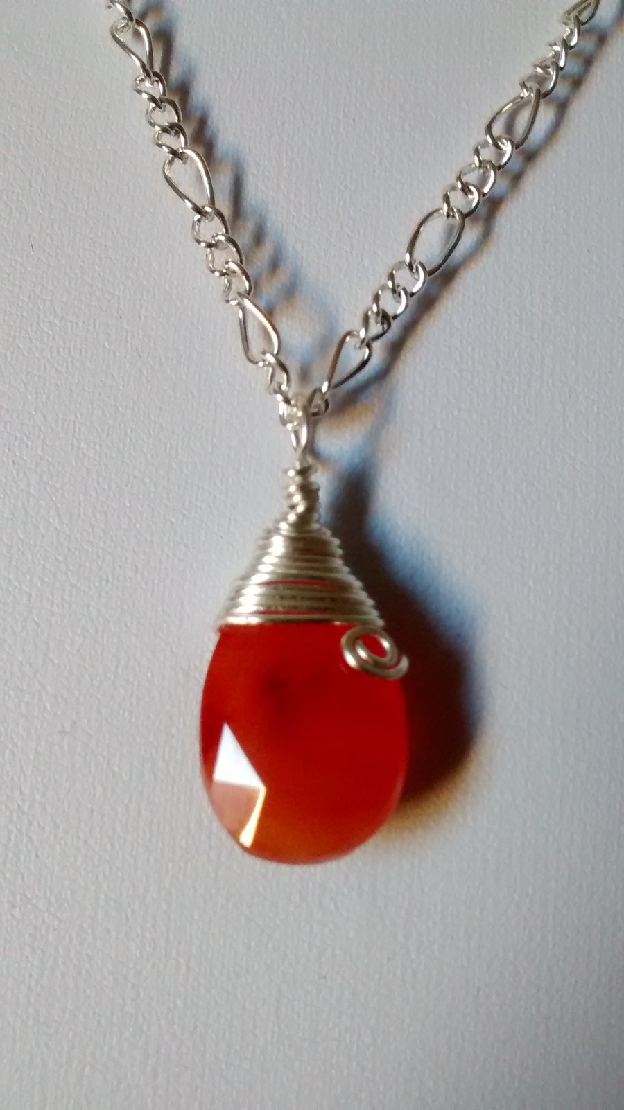 CARNELIAN AND SILVER NECKLACE - - FREE SHIPPING WORLDWIDE