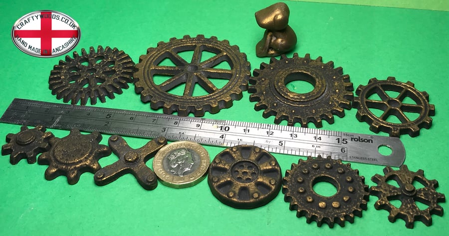 Steampunk mixed cogs for college decoration  - set of 10