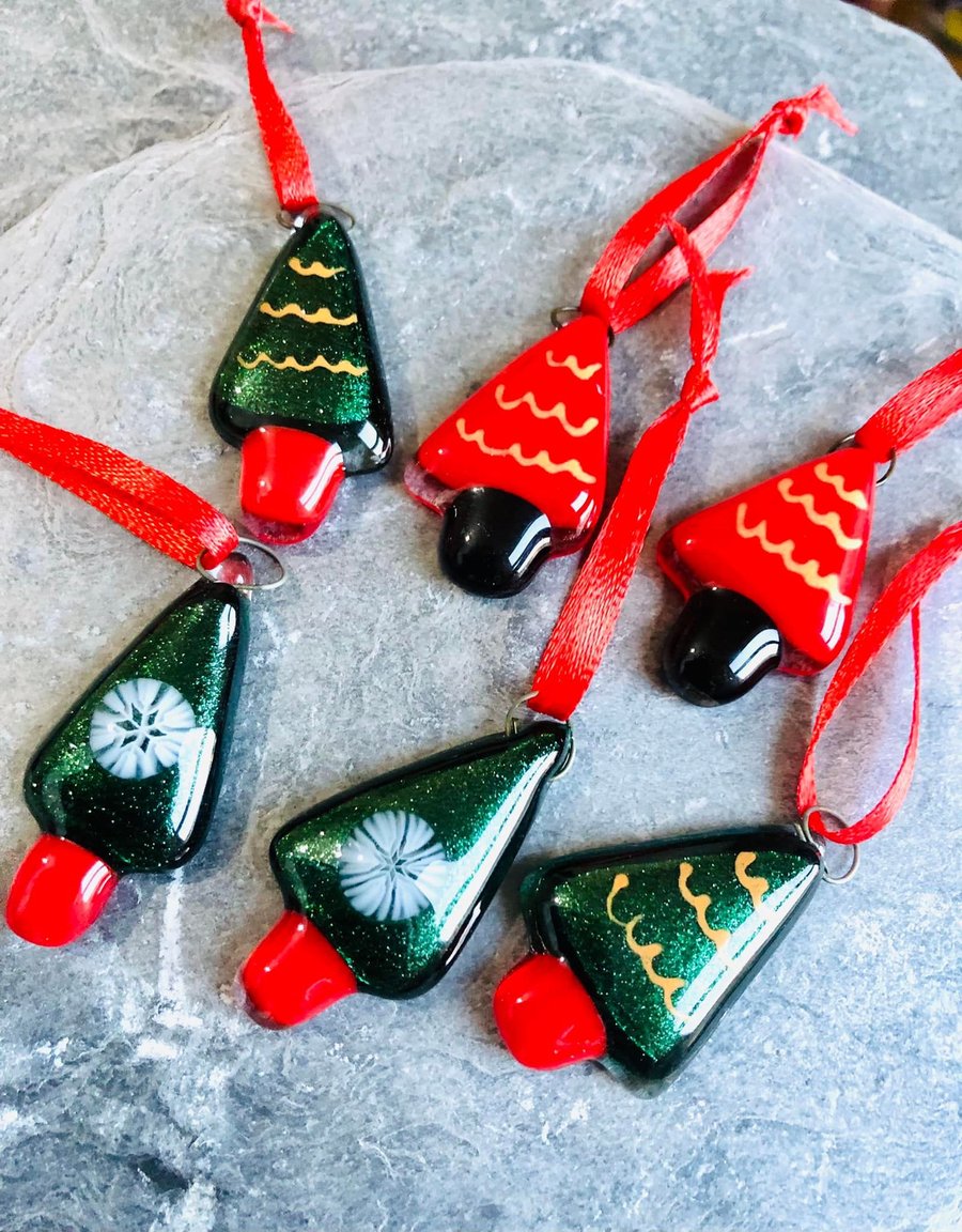3 Fused glass mini Christmas tree tag decorations 