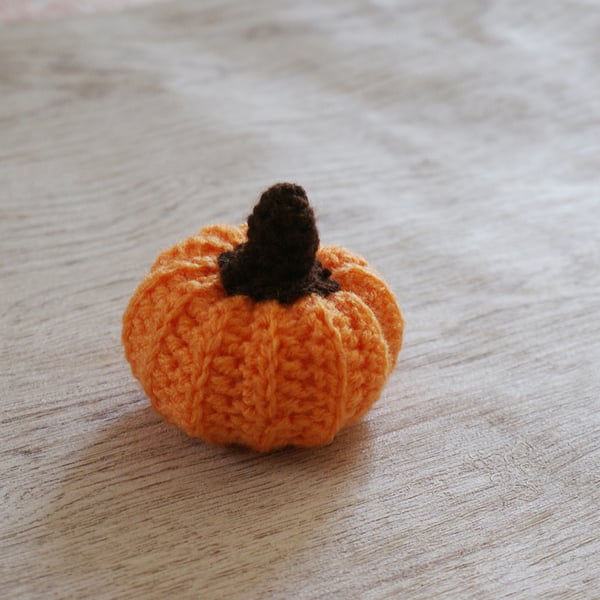 Catnip Crochet Pumpkin Halloween Cat Toy
