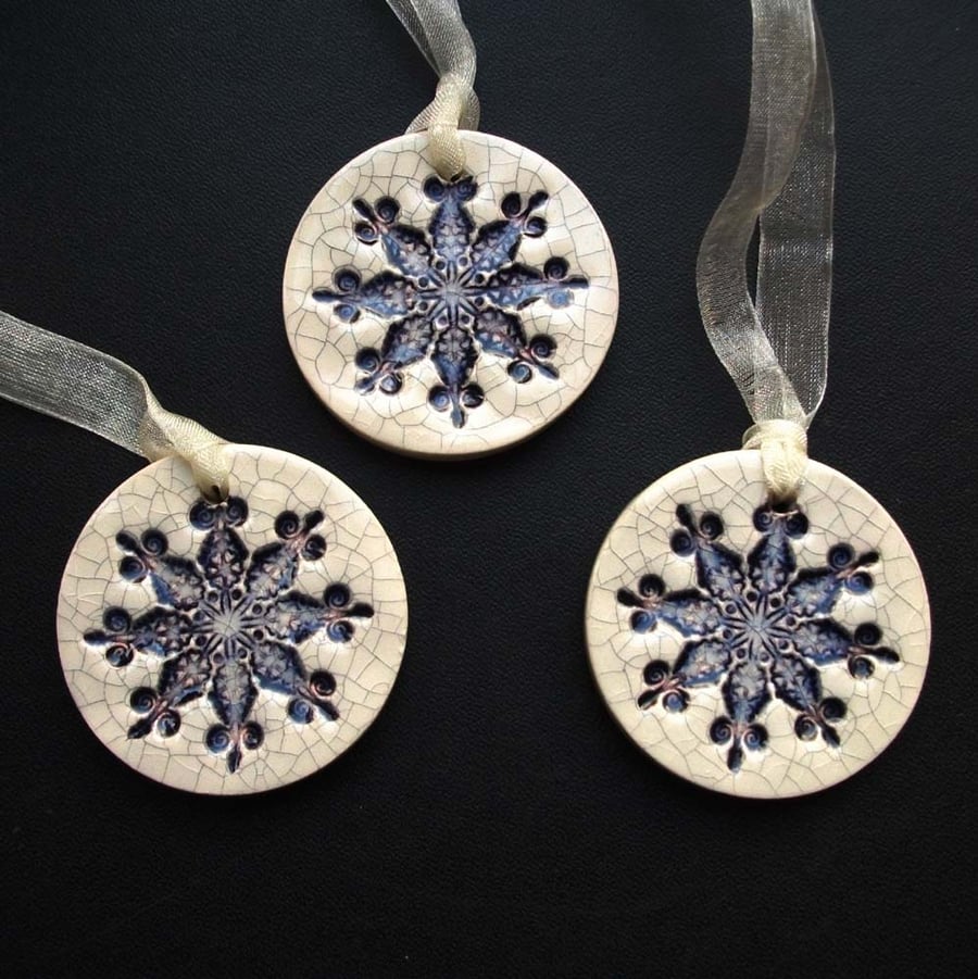 Purple crackle ceramic snowflake decorations