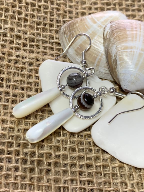 Mother of Pearl and Agate drop Earrings