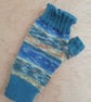 Fingerless Gloves - Hand Knitted - Van Gogh inspired  - Image 4