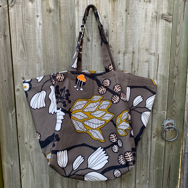 Big beach bag in Leafy Scandi cotton and reclaimed fabric