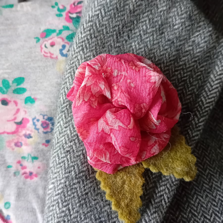  Floral Chiffon and felt flower brooch pin