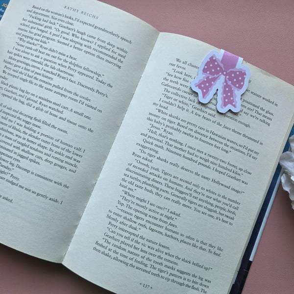 Polka Dot Bow Magnetic Bookmark Bookish Gift Cute Bookmark