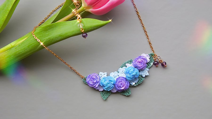 Microcrochet Purple Blue Roses Crystal Glass Beads Necklace 