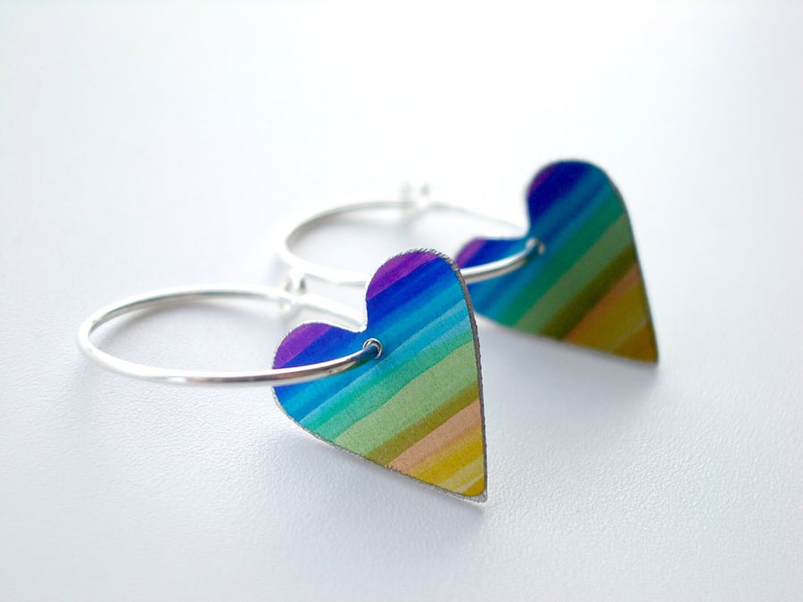 Heart hoop earrings with stripes