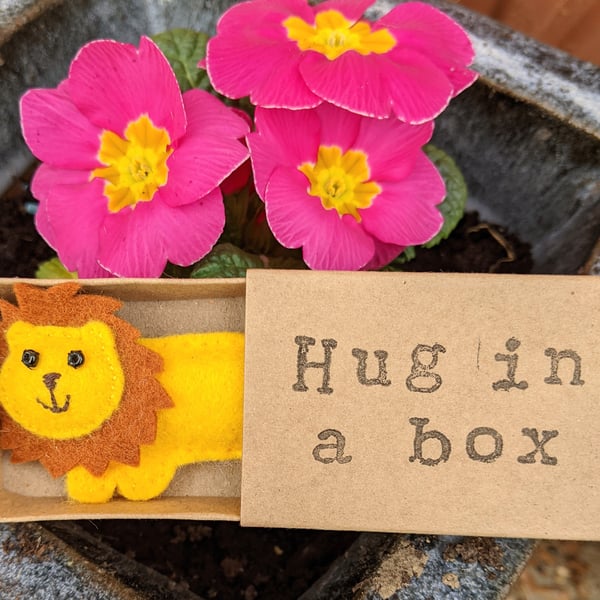 Lion, felt lion, hug in a box, handmade lion 