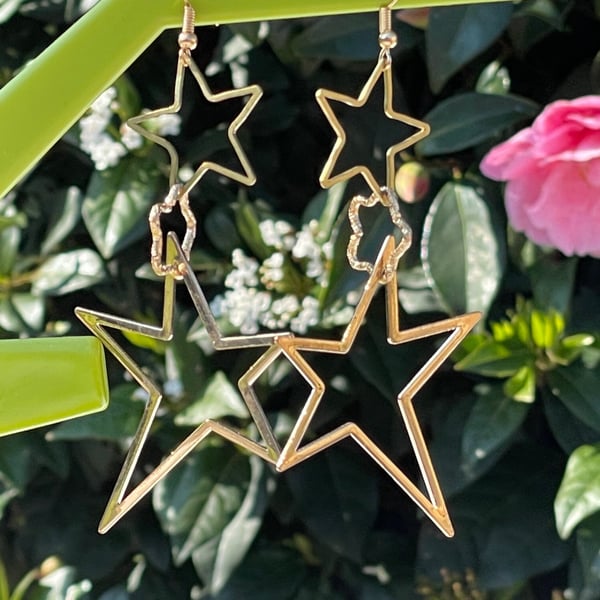 BRASS STAR EARRINGS link three star extra large disco