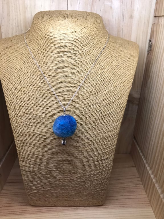  Felt Necklace. (267)